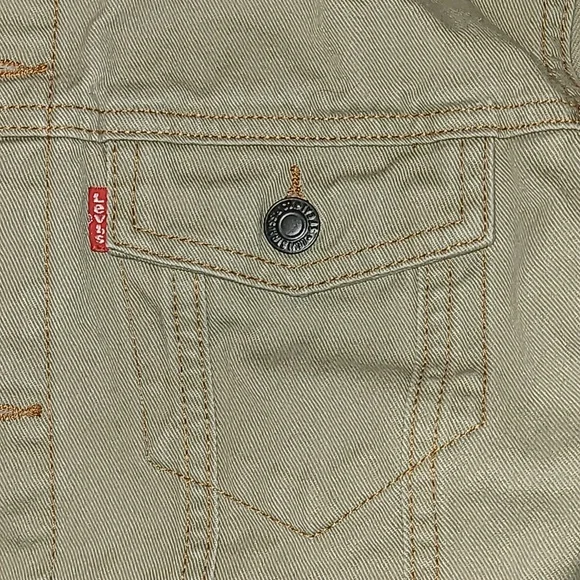 Levi's denim vest - Picture 2 of 4